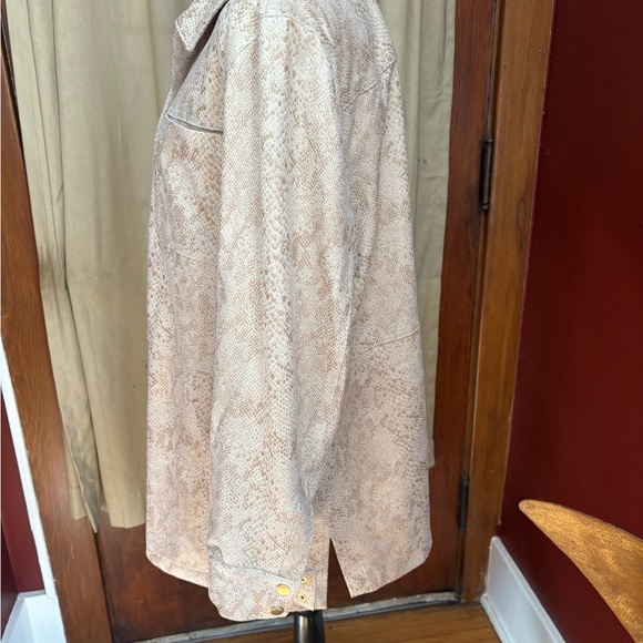 Snakeskin Patterned Jacket - Picture 5 of 5